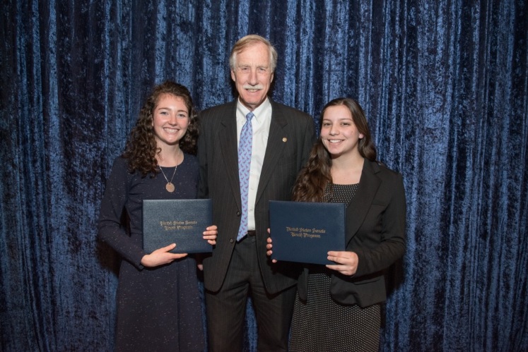 Senator King with 2017 Maine Senate Youth Program Delegates